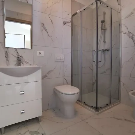 Fuer 6 Personen Ca 45 M In Bibione, Venetien Provinz Venedig ビビオーネ